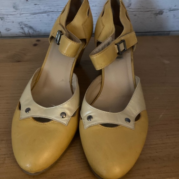 Yellow Heels - Picture 2 of 3